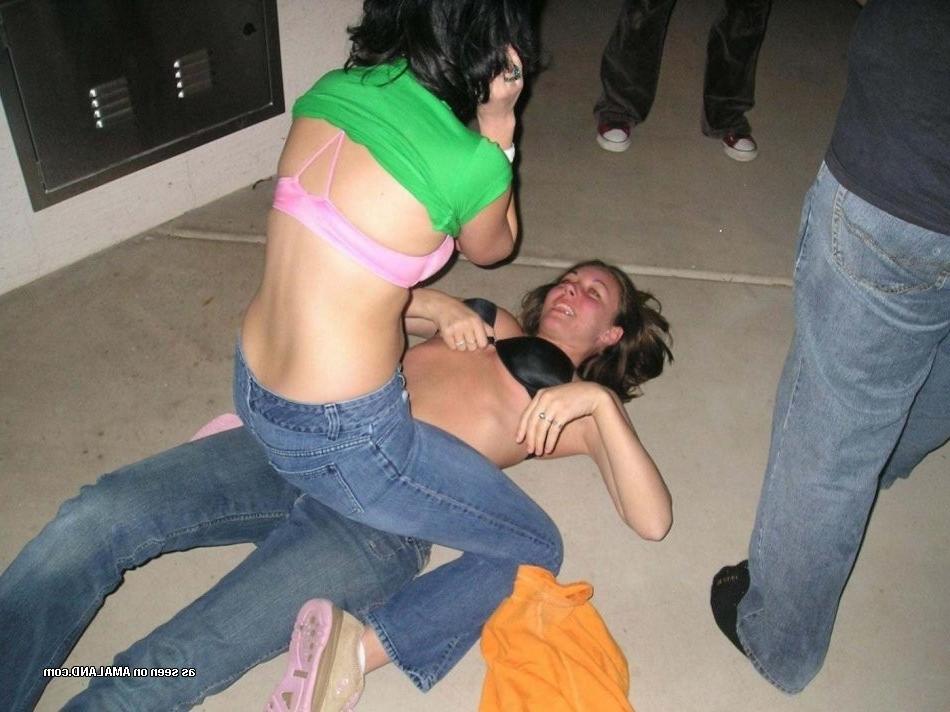 15P Homemade pics of amateur 18 year old GFs flashing and teasing