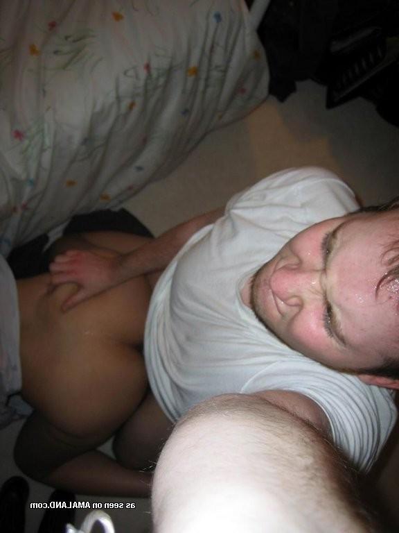 15P Amateur Latina teen GF gets stoned in bathtub and fucks her BF