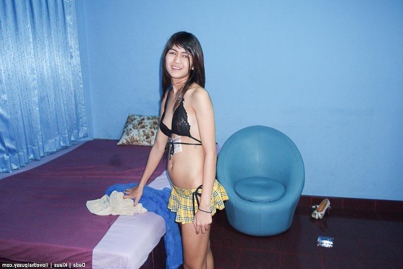 15P Slim thai whore fucked and cummed on her belly