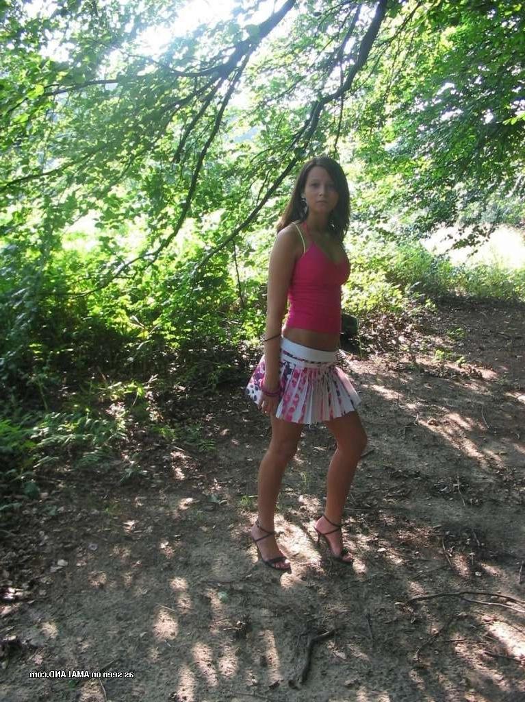 15P Horny candid amateur teenage girlfriends teasing
