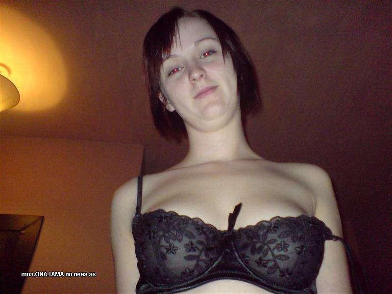 15P Cock sucking amateur teen GF in stockings shows pussy close up