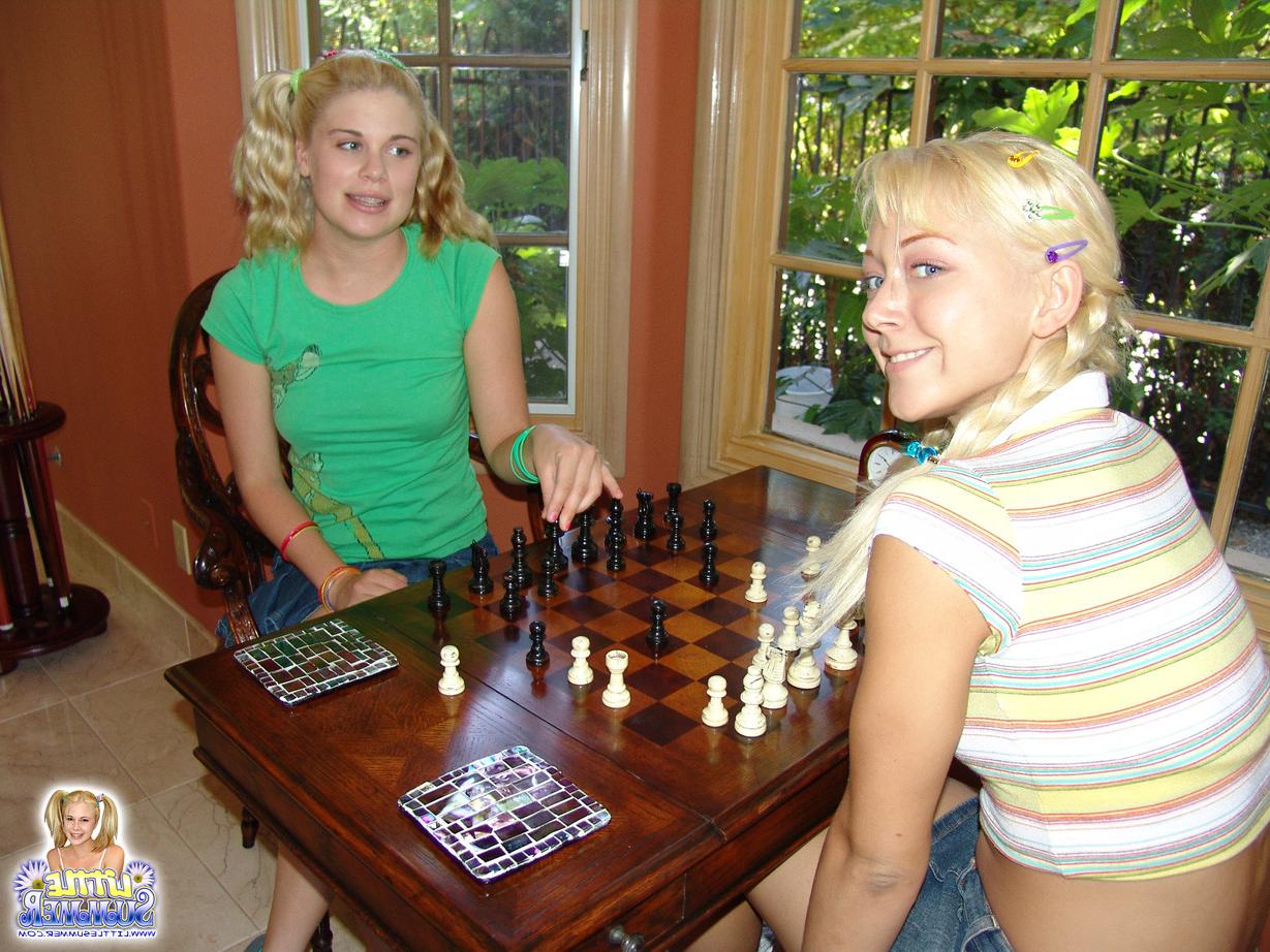 12P Cum join us, its just a little game.