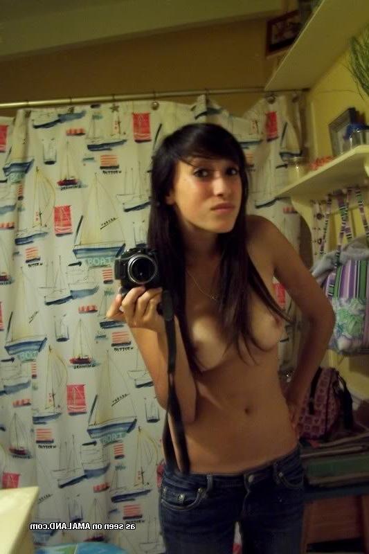 15P Teenage amateur girlfriends pose for candid homemade snapshots