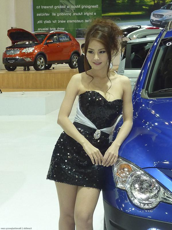20P Pretty Thai Chicks From Bangkok And Filthy Asian Street Whores