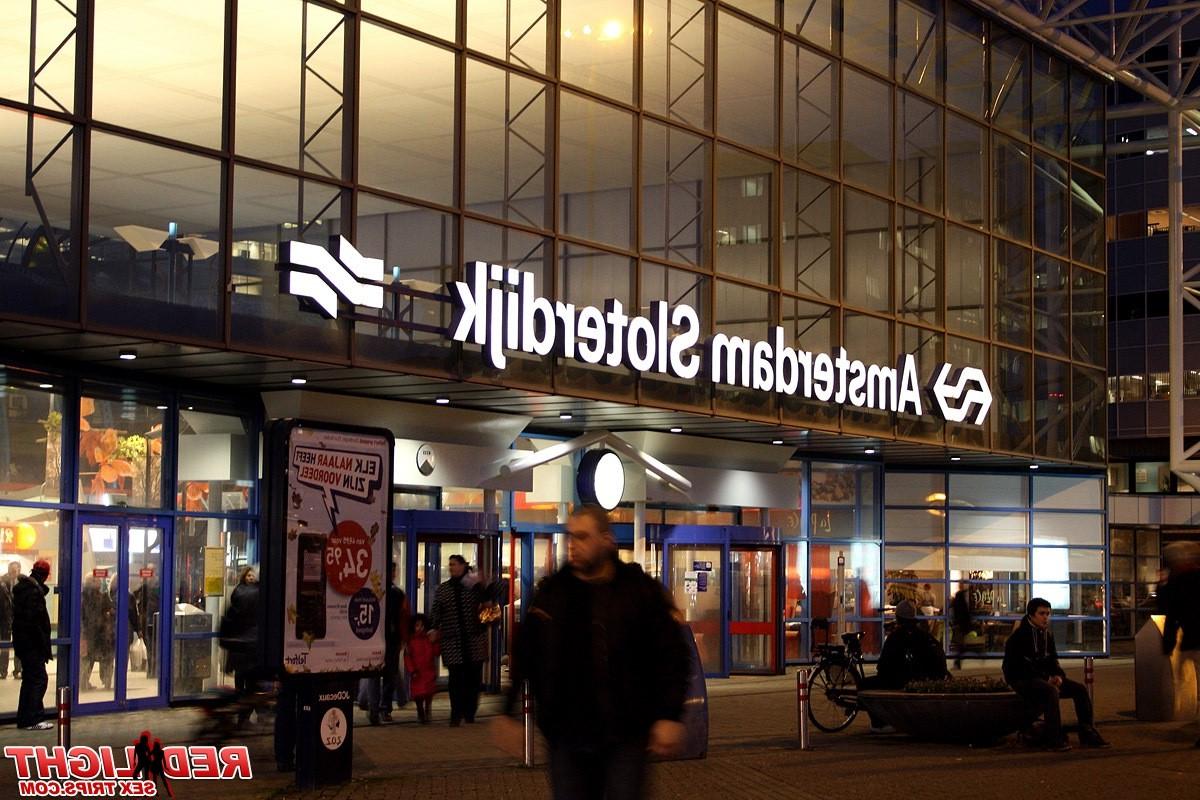 14P Tourist fucks beautiful redlight district hooker
