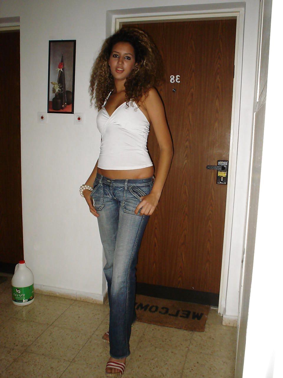 25P Queens in jeans LXI
