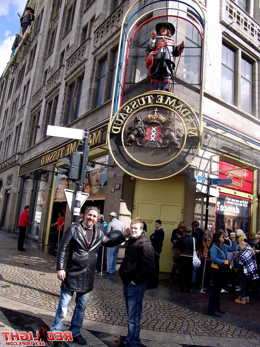 14P Fresh young hooker pleasing a tourist his boner