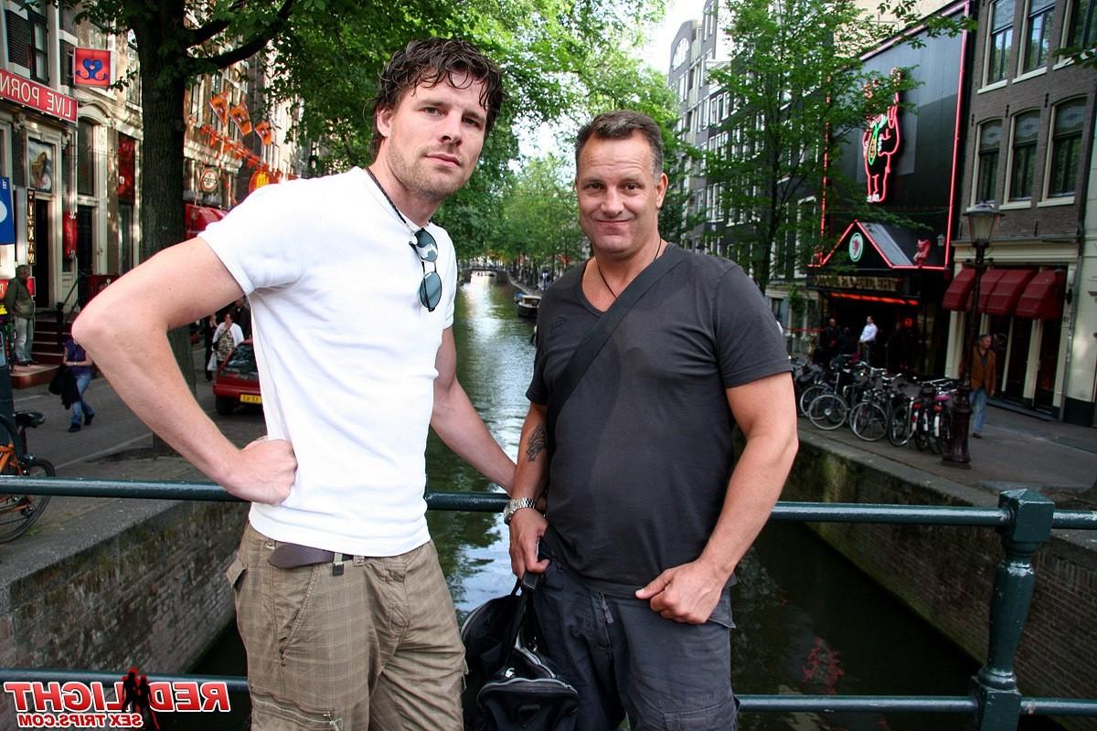14P Tourist on the hunt for a teenage hooker to pound
