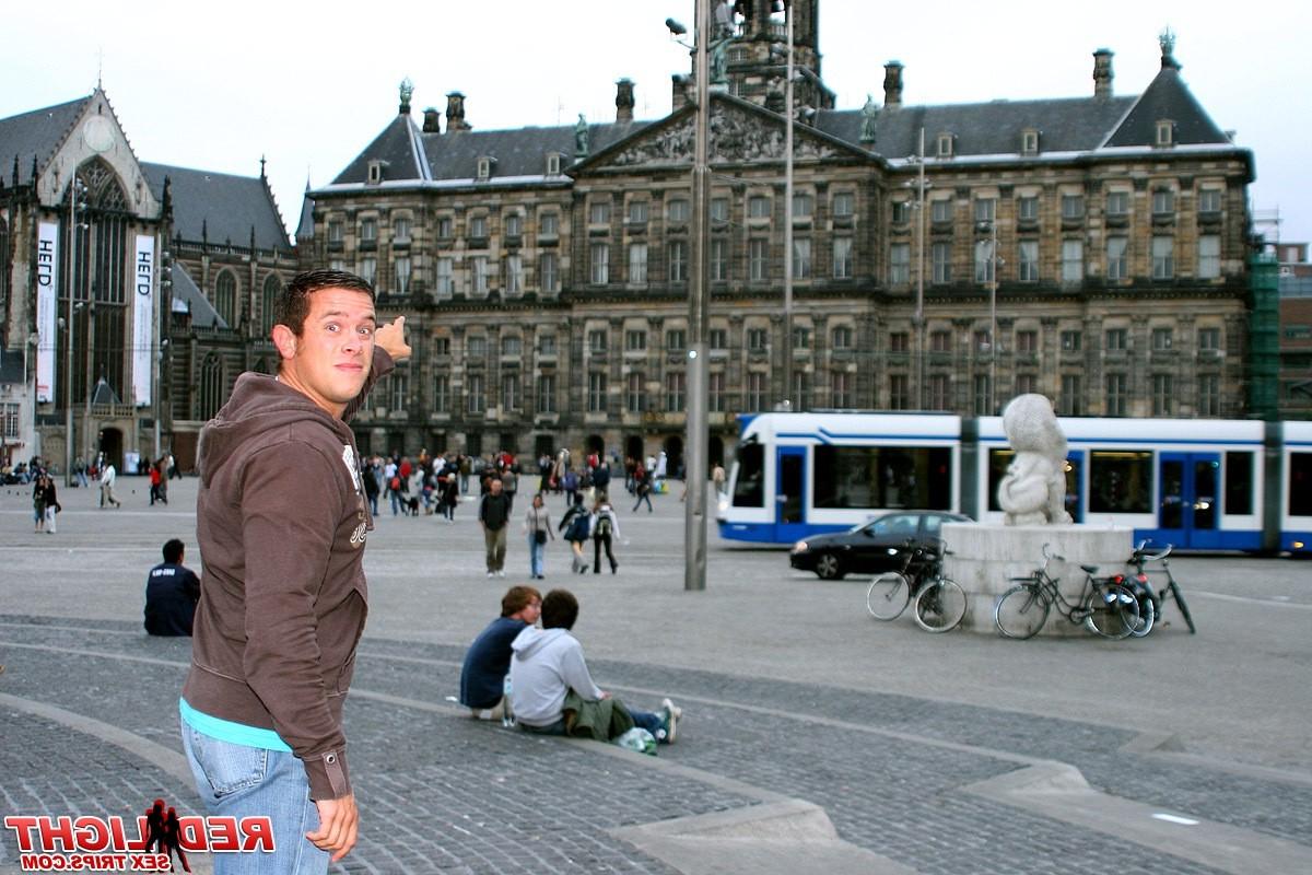 14P Horny tourist from Belgium wants to bang a window hooker