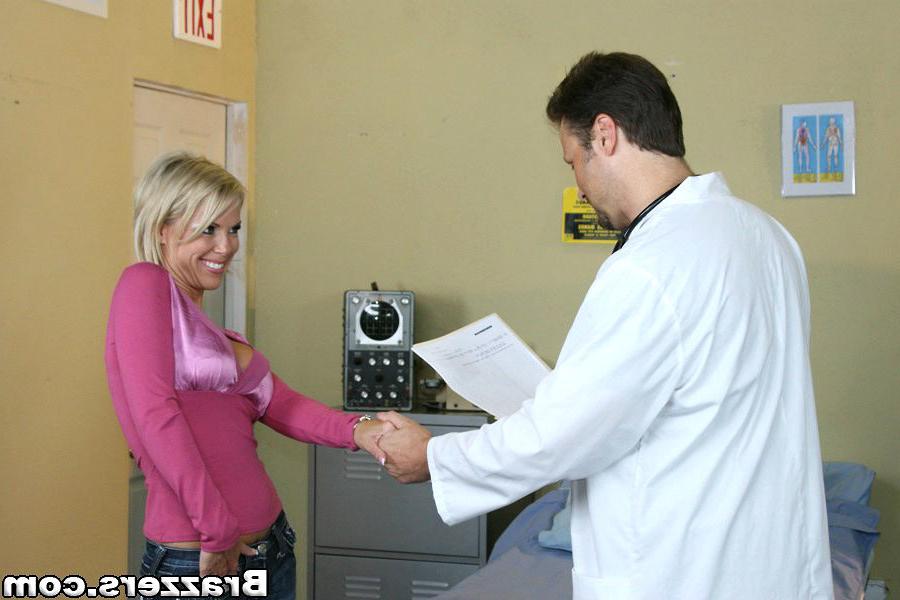 16P Horny blonde gets her tight asshole rammed by doctor