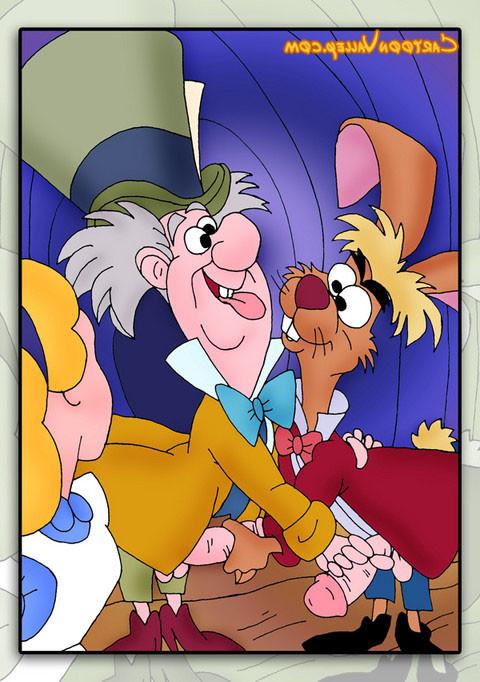 12P Alice getting fucked in wild orgies