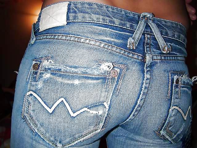 25P Queens in jeans  VII