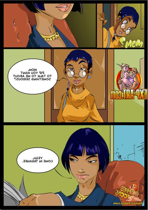 12P After the spanking shes incredibly aroused so she starts eating her daughters pu