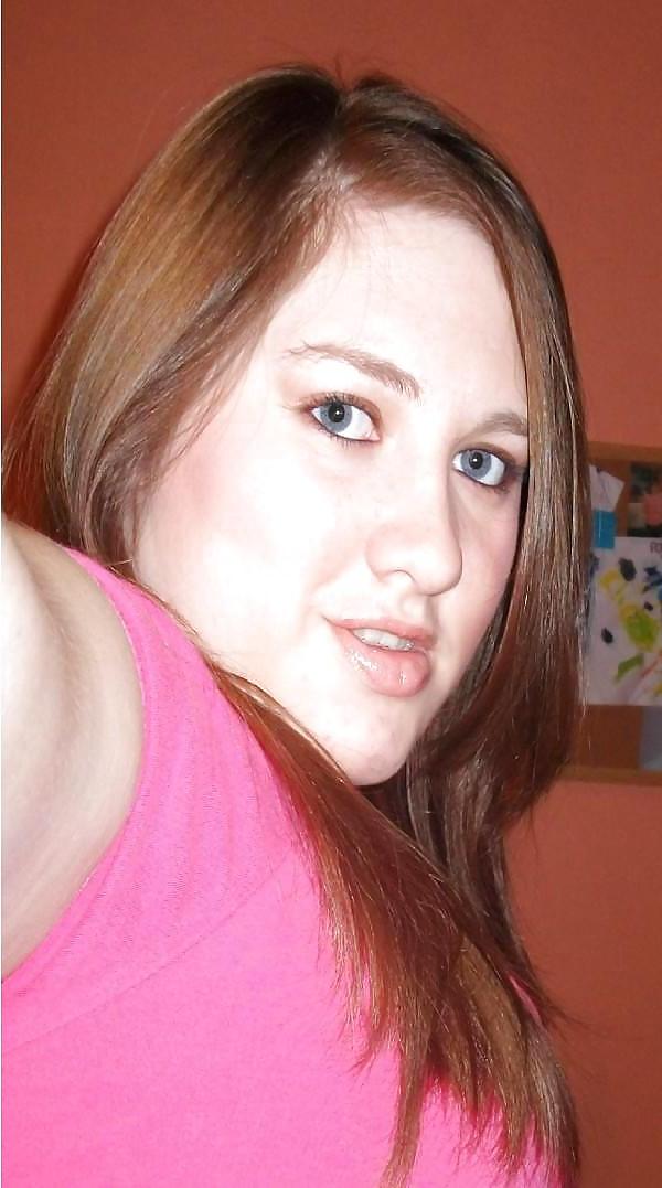 14P Blonde bend over