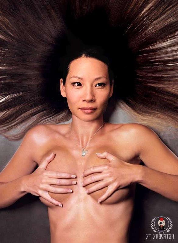 15P Lucy Lui shows her perfect body