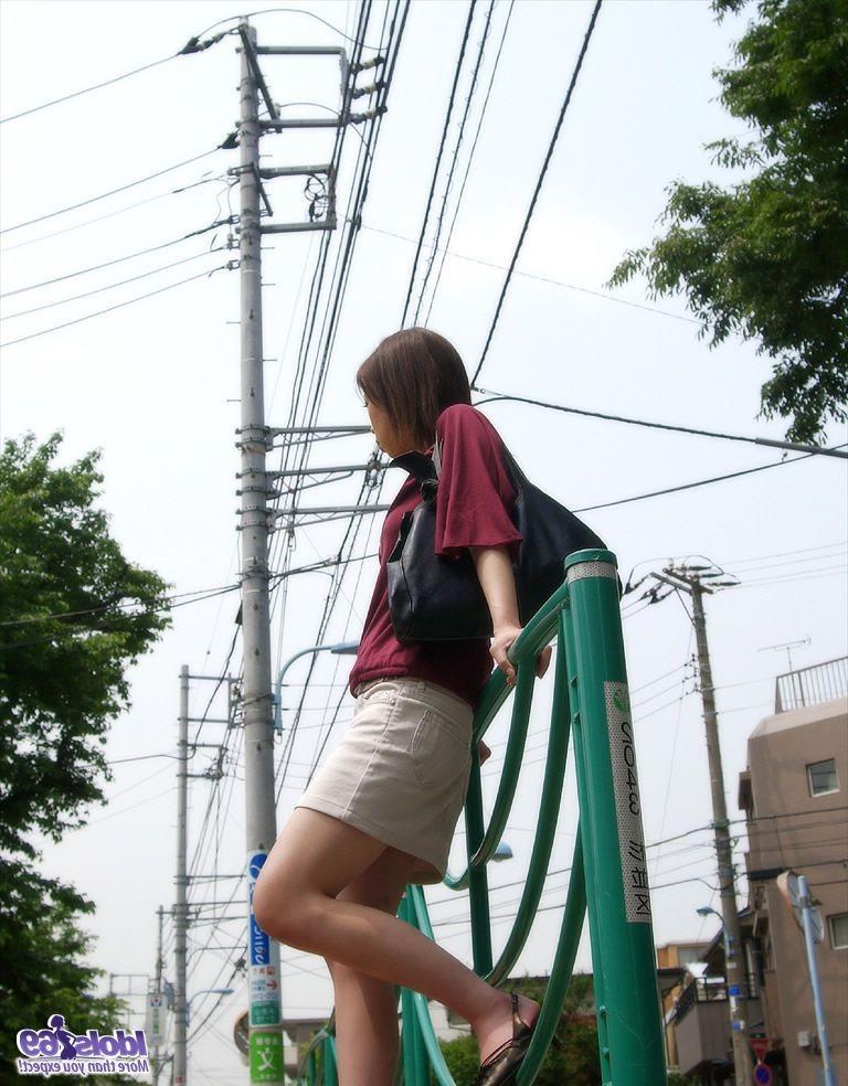 15P Sweet but shy Asian whore Madoka flashes ass