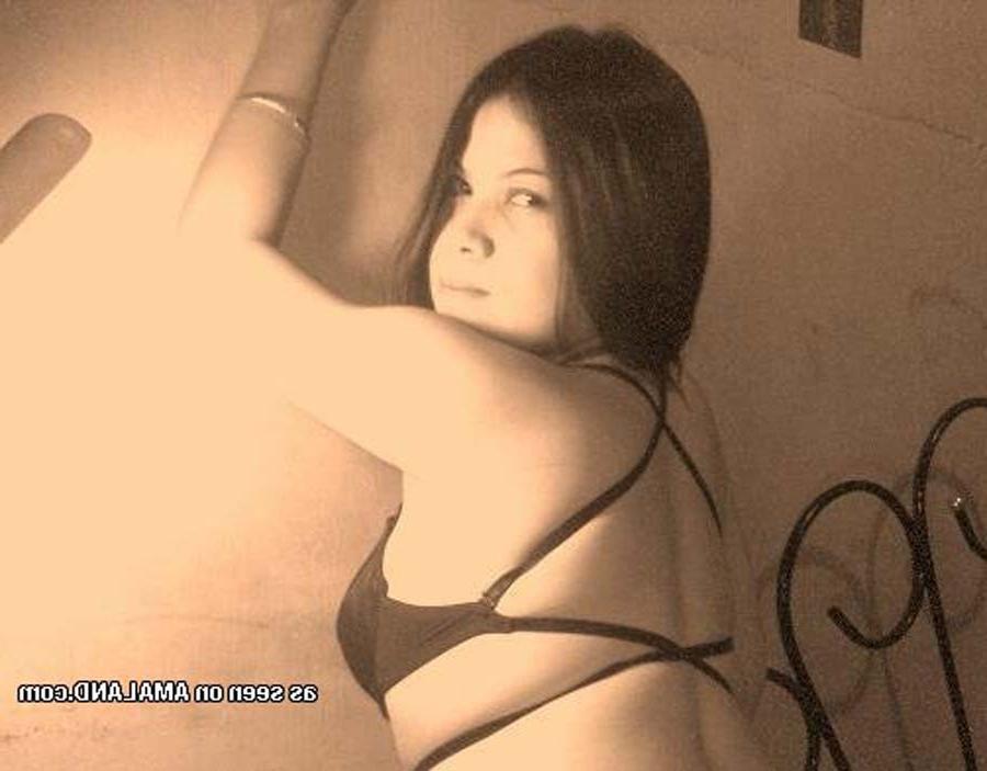 12P Lustful Asian honey posing naked at home