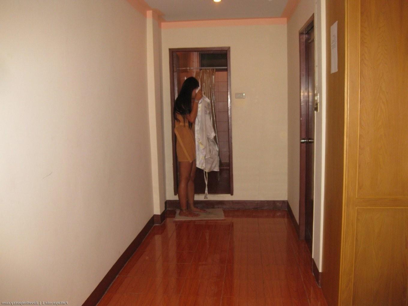 18P Bangkok Hookers Fucked Silly By Sex Tourist On Vacation Asian Whores