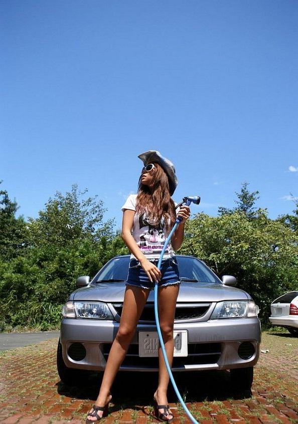 15P Yoko Yoshikawa hot asian teen washing her car showing ass