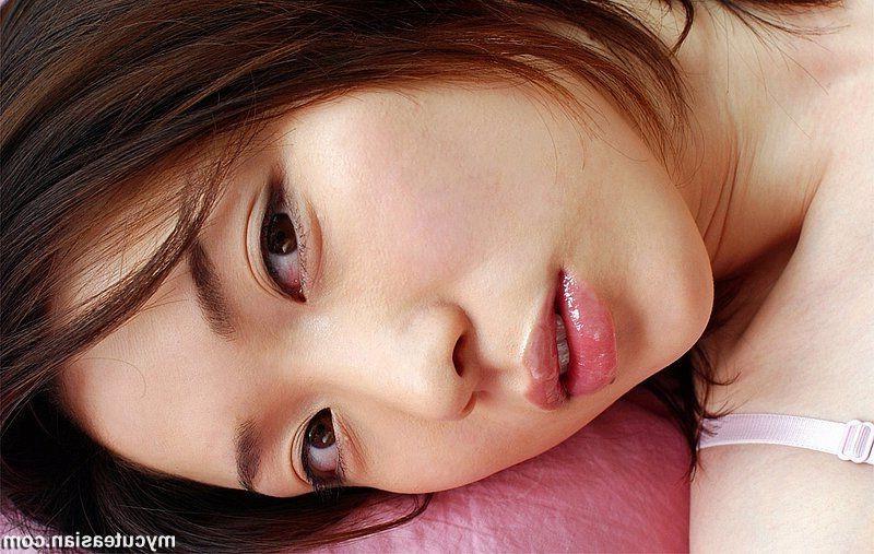 15P Asian teen shows her perfect tits n hot body