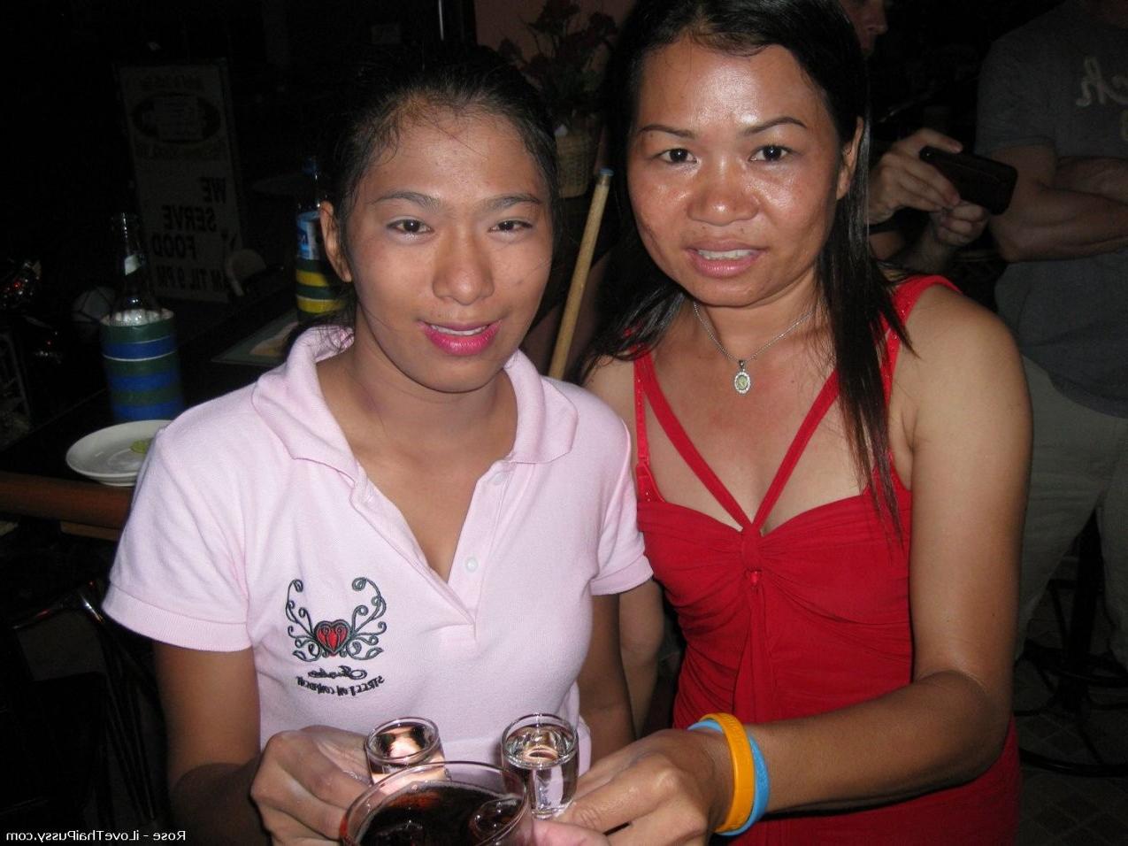 17P Filthy Thai Hookers Fucked By A Sex Crazed Tourist