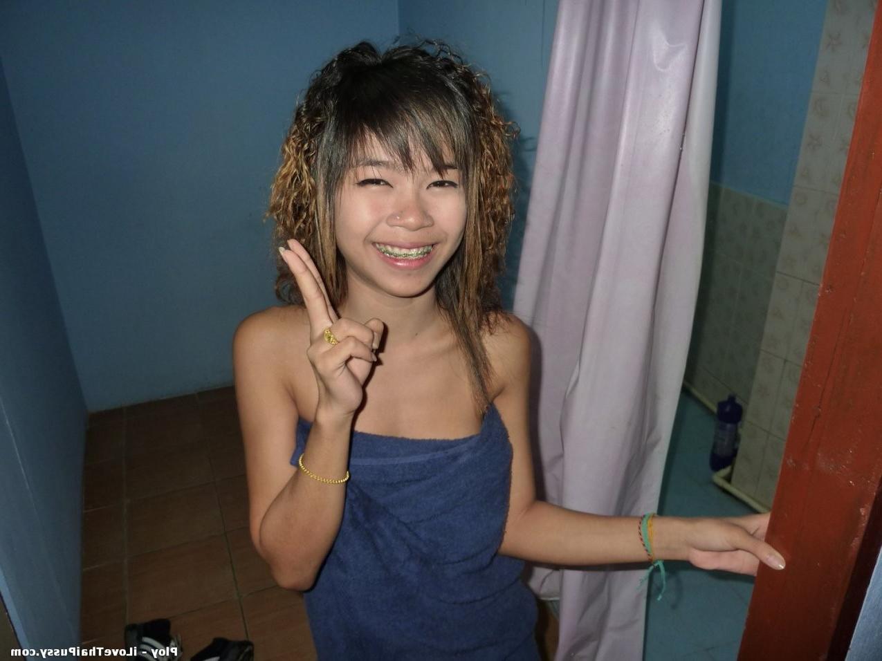 15P Cute Thai Hookers Fucked By Klaus The Swedish Sex Tourist