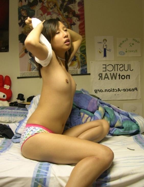 16P Mix of young and wild Asian teen cock suckers only for you