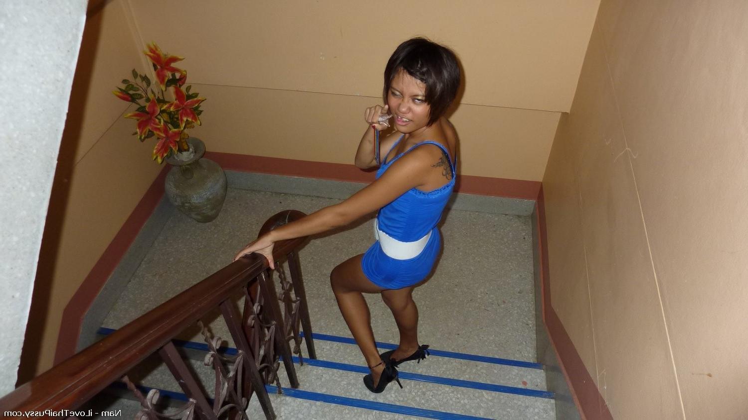 15P Swedish Sex Tourist Penetrates A Hot Thai Bargirl