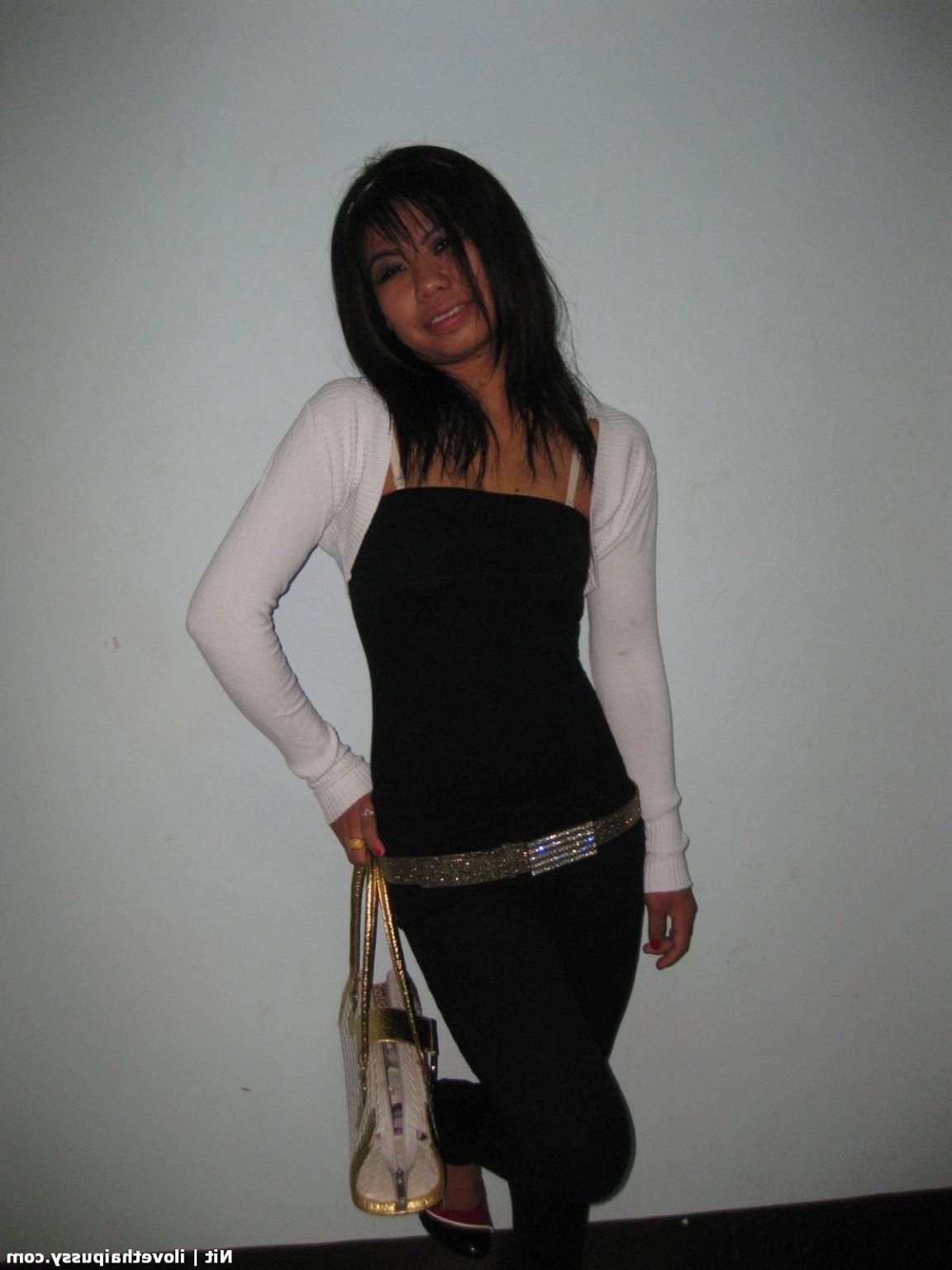 14P Filthy Pattaya Bargirl Hookers Pussy Is Barebacked By Klaus The Swedish Sex Tour