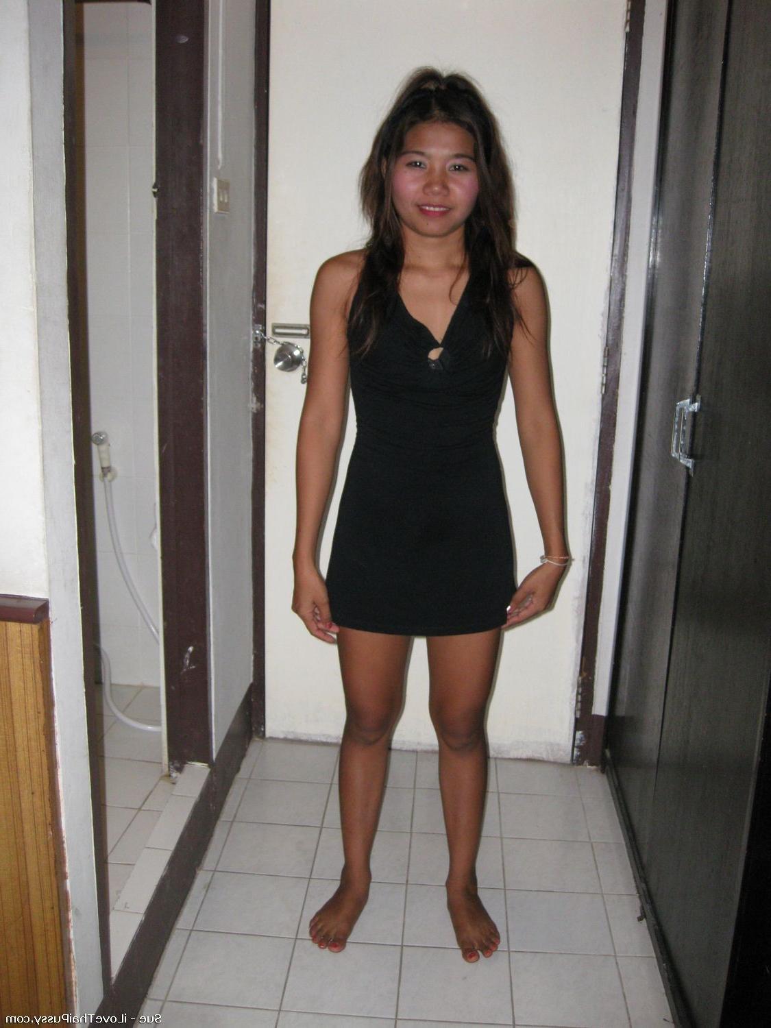 15P Nubile Thai Bargirl Fucked Bareback By A Swedish Sex Tourist