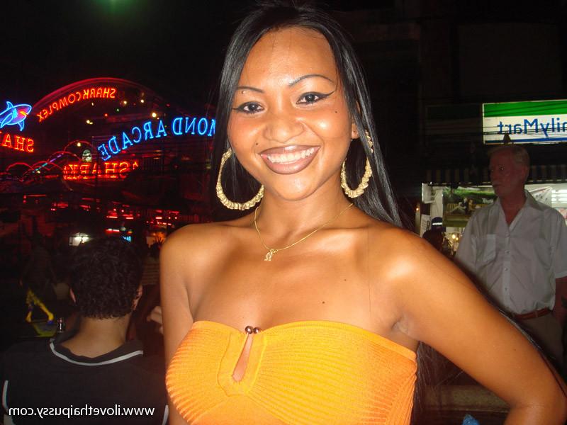 15P Real Thai Bargirl Hookers Fucked Bareback By A Swedish Sex Tourist