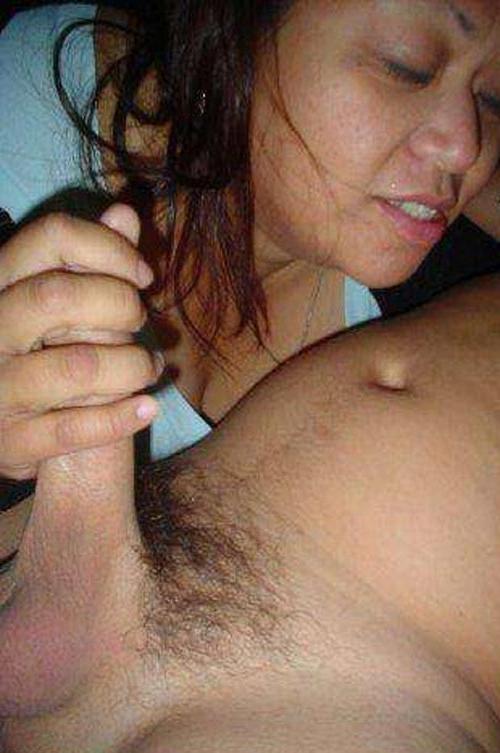 15P Real amateur asians sucking cocks