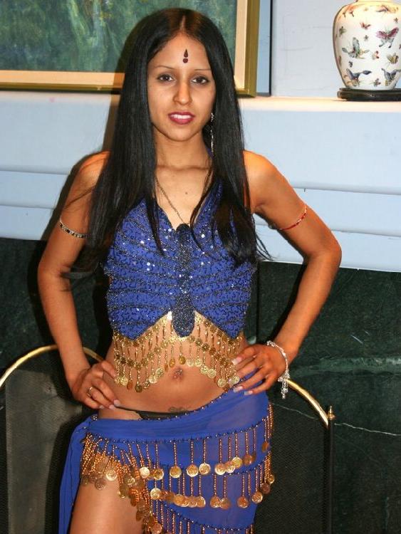 16P Slim arab street hooker sucking and fucking two hard dicks