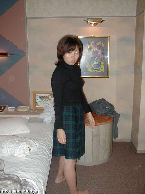16P Japanese amateur coed deeply fucked in hotel