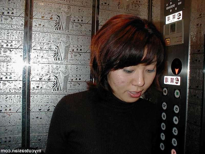 16P Japanese amateur coed deeply fucked in hotel