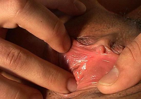 16P Young asian big tit babe blowjob in car