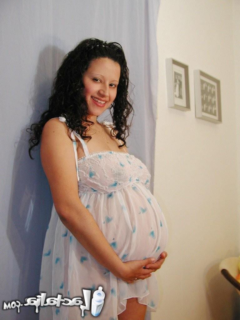 15P Big belly pregnant latina in her nighty