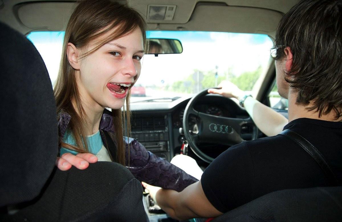 15P Sweet playful Beata Undine getting drilled hard in the car