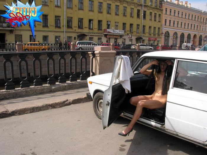 16P Blonde honey gets all naked in car right in street