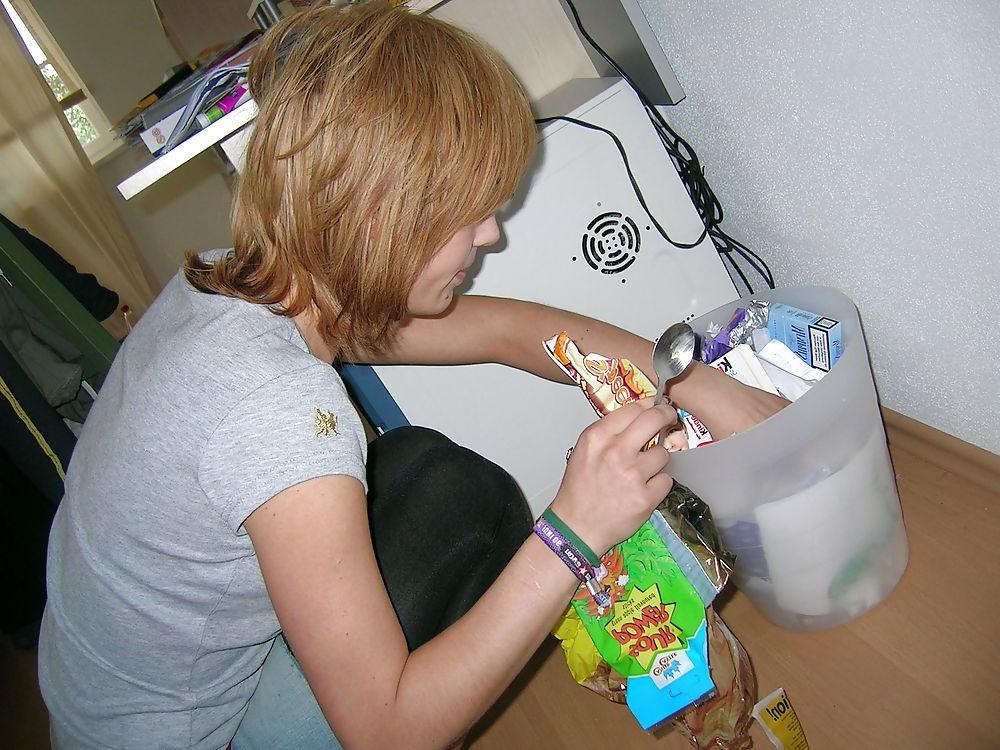 23P REAL TEEN COUPLE HOME SNAPS .4 - COOLBUDY