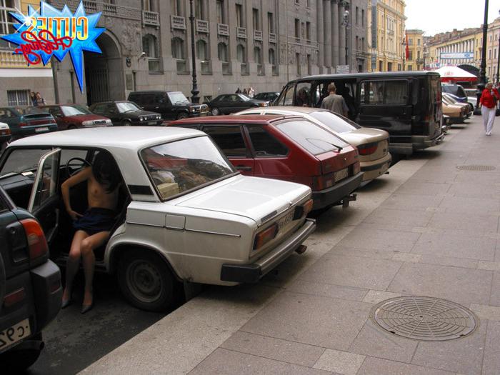 16P Exhibitionist hoochies having fun at a car parking