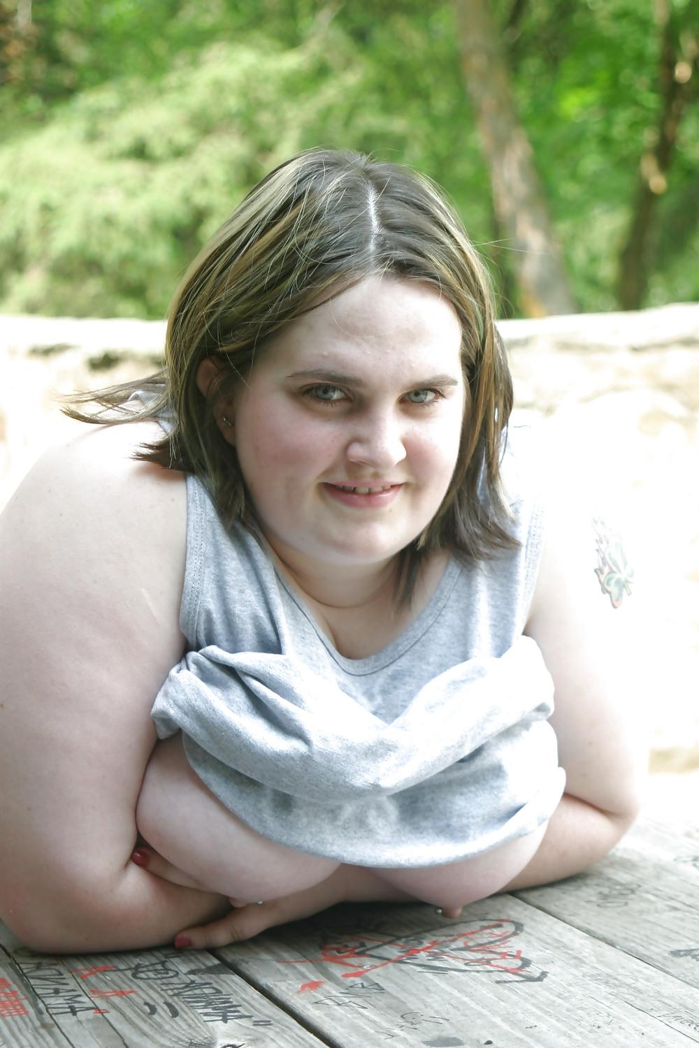 25P Kaylee outside in grey shorts