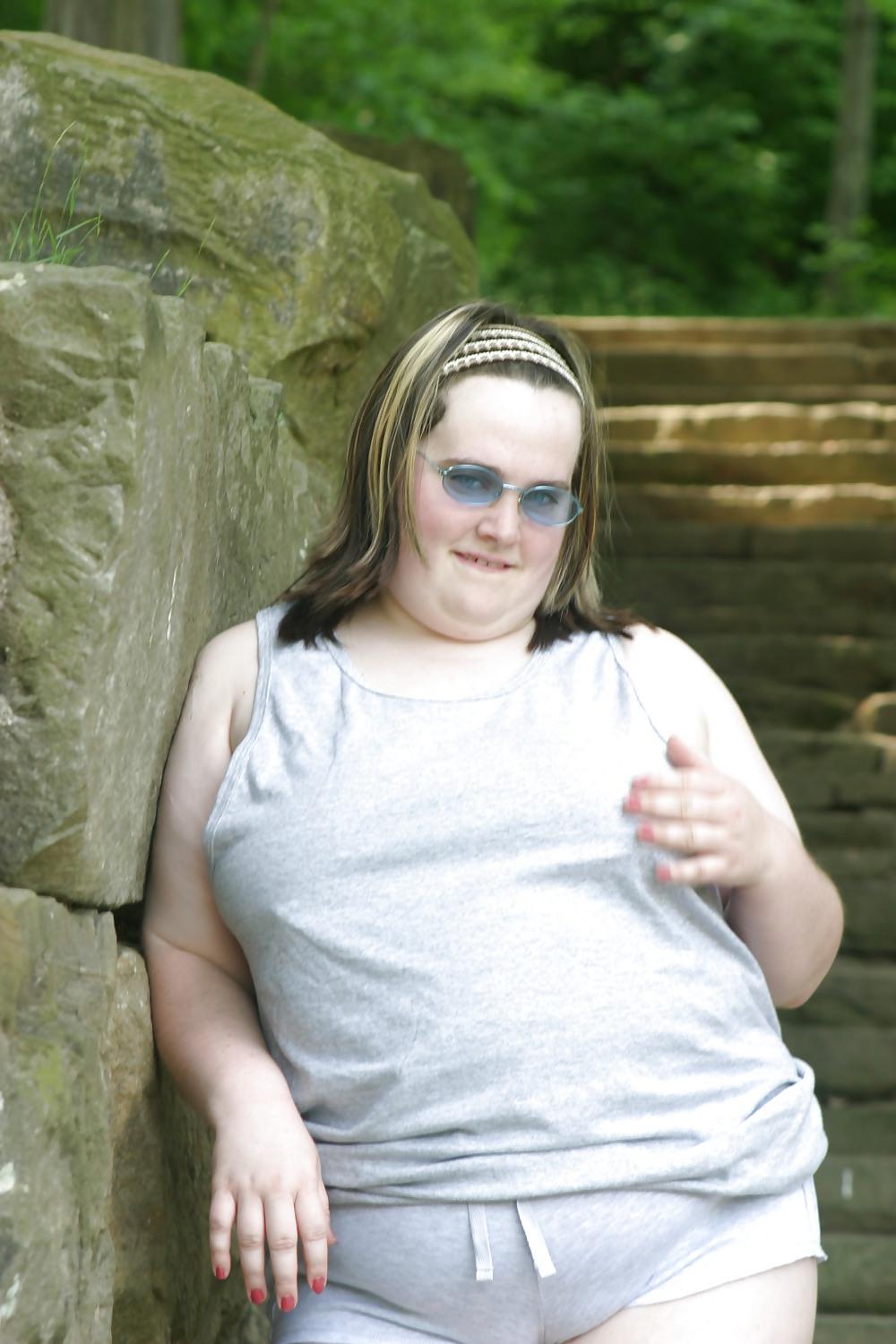 25P Kaylee outside in grey shorts