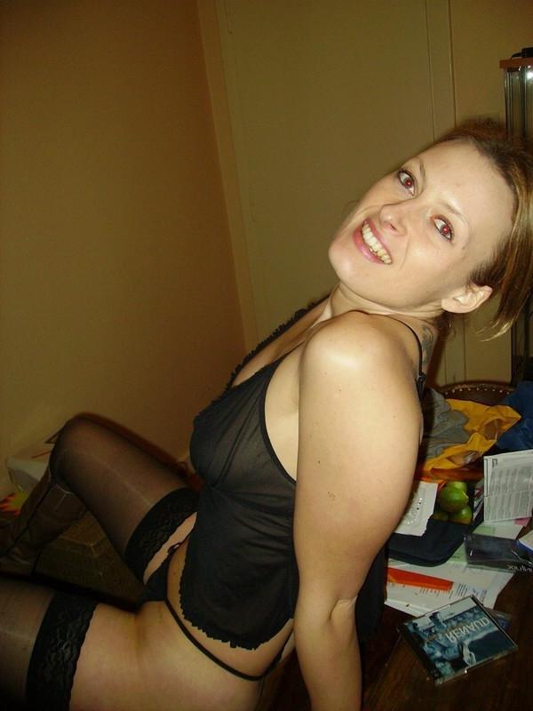 15P Amateur housewife shows tits and cunt