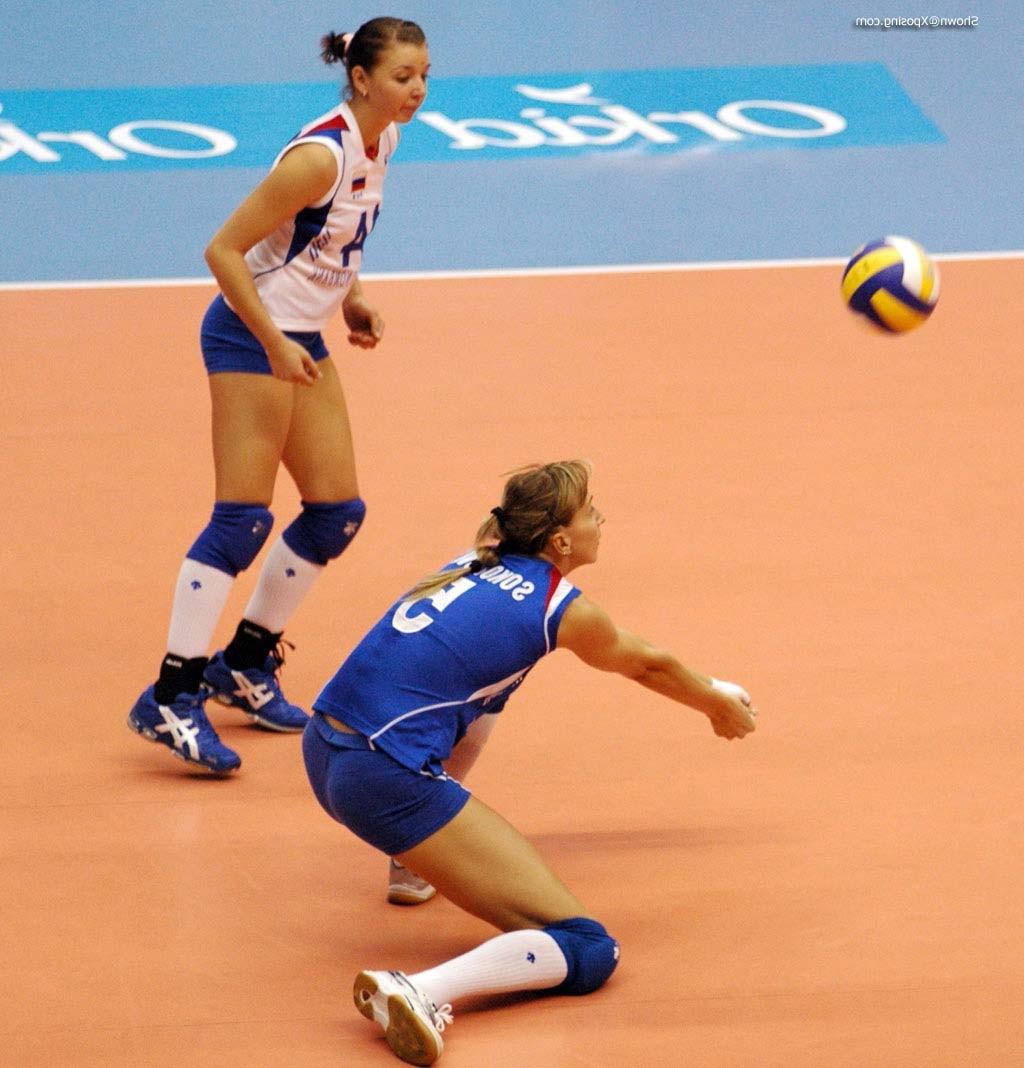16P Volleyball girls