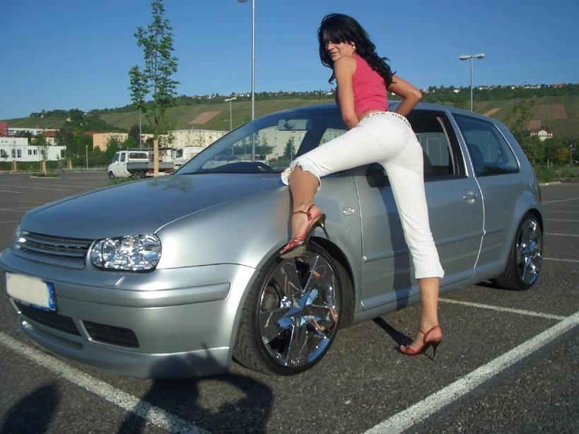 20P Amateur housewife posing outdoor with her car