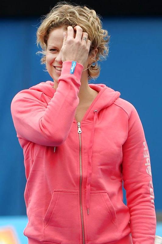 11P Kim Clijsters hot at Australian Open