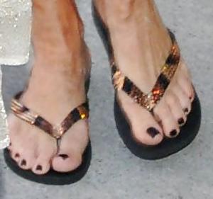 25P Celebrity feet