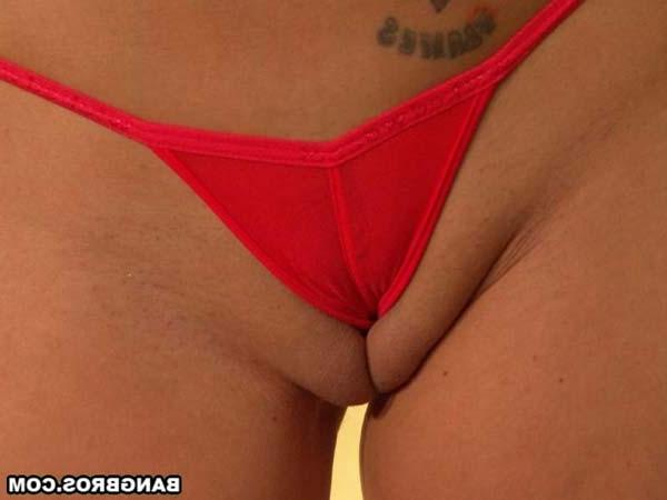 16P Hot Brunette Showing Off Her Sexy Camel Toe