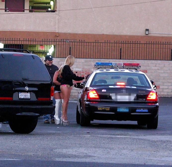 25P Mes Amies les Putes 7  ( Car Hookers ) by TROC